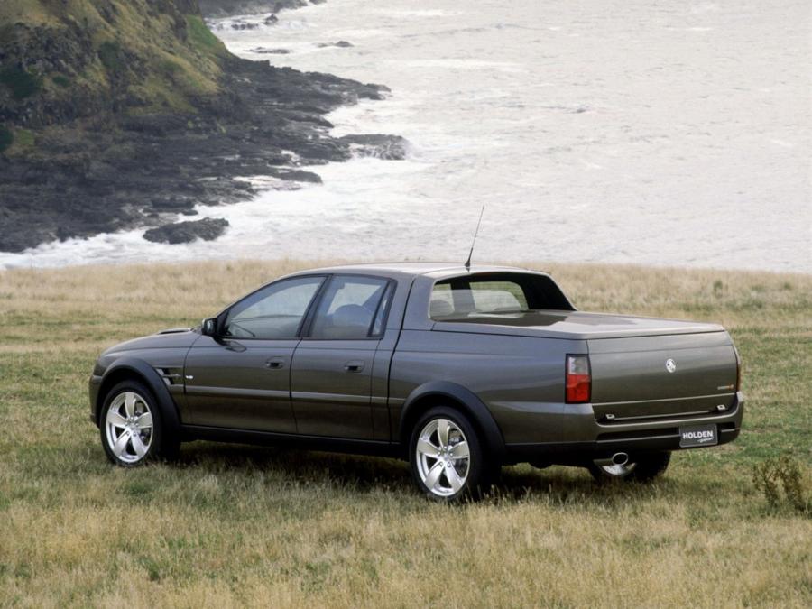  Holden Cross 8 Concept 2002 года  (фото 14 из 14)